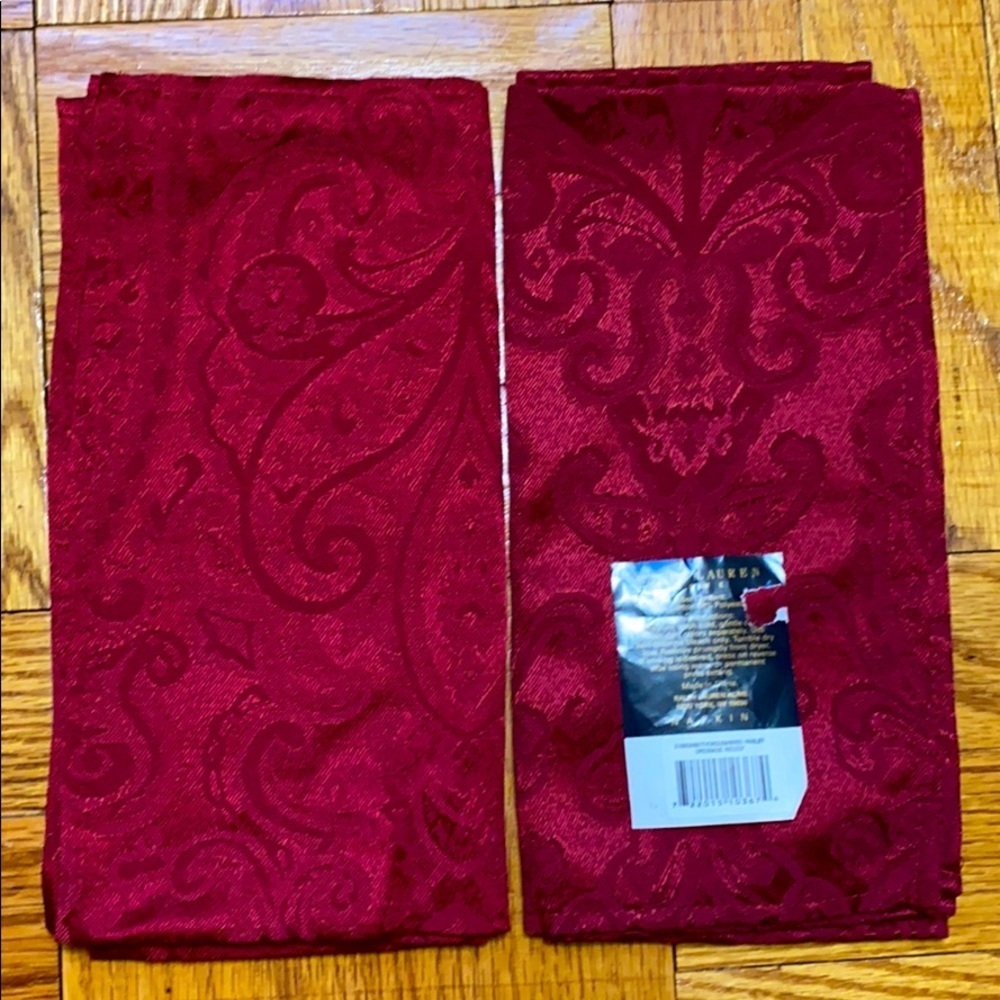 NWT Ralph Lauren red paisley napkins 2 pieces
